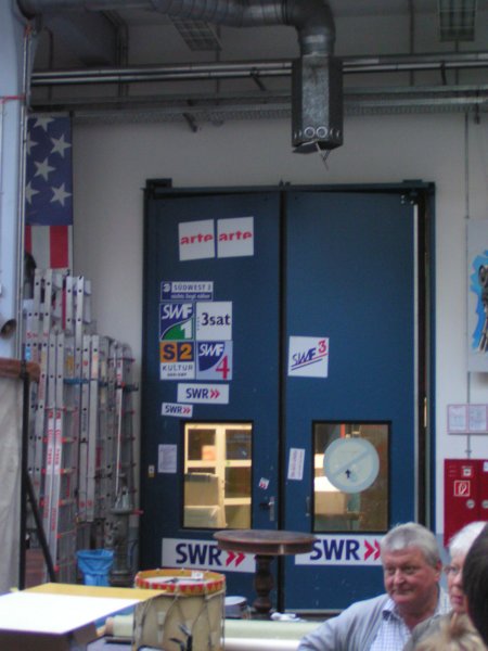 pict2000.jpg
